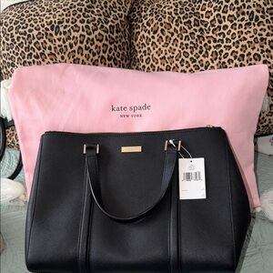 CHRISTMAS 🌲 SPECIAL 
Kate Spade ♠️ Leather Tote